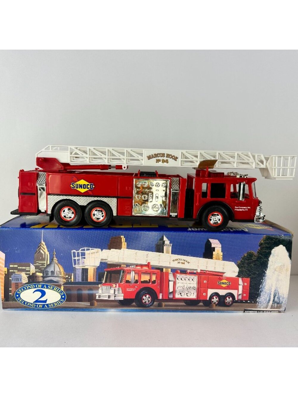 Sunoco Areal Tower 13"  Fire Truck Lights & Sound 1995 Model